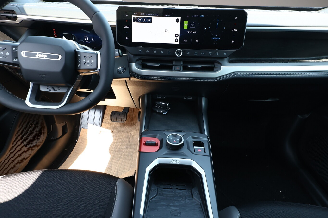 Bild 7 Jeep Compass neuMod Hybrid First Edit Pano Nav Matrix