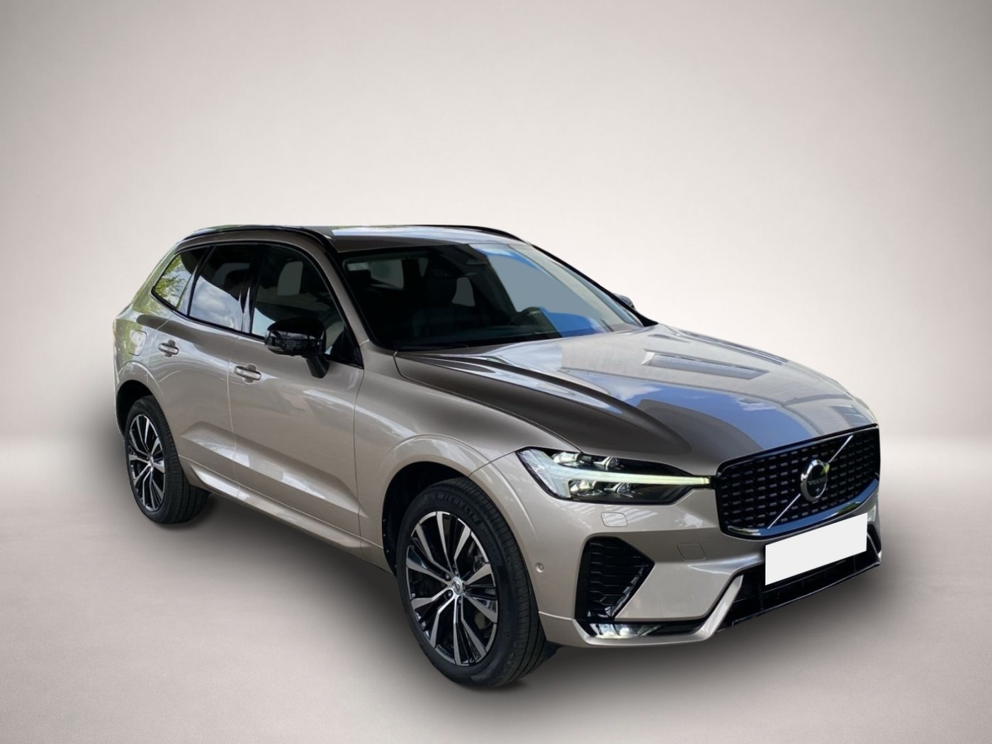 Bild 6 Volvo XC60 B4 (Diesel) Plus Dark ACC+LED+Navi+SHZ+360