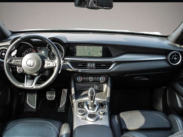 Fotografie 5 des Alfa Romeo Stelvio Veloce Allrad AD El. Fondsitzverst. Navi
