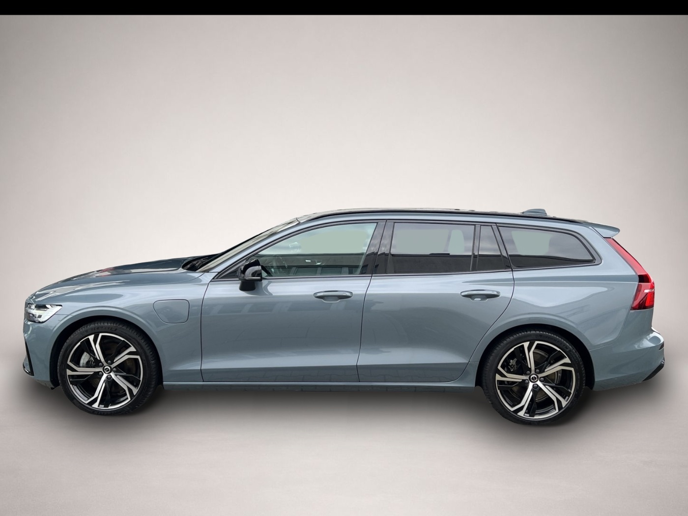 Fotografie 2 des Volvo V60 T8 Plus Dark LED*AHK*4xSHZ