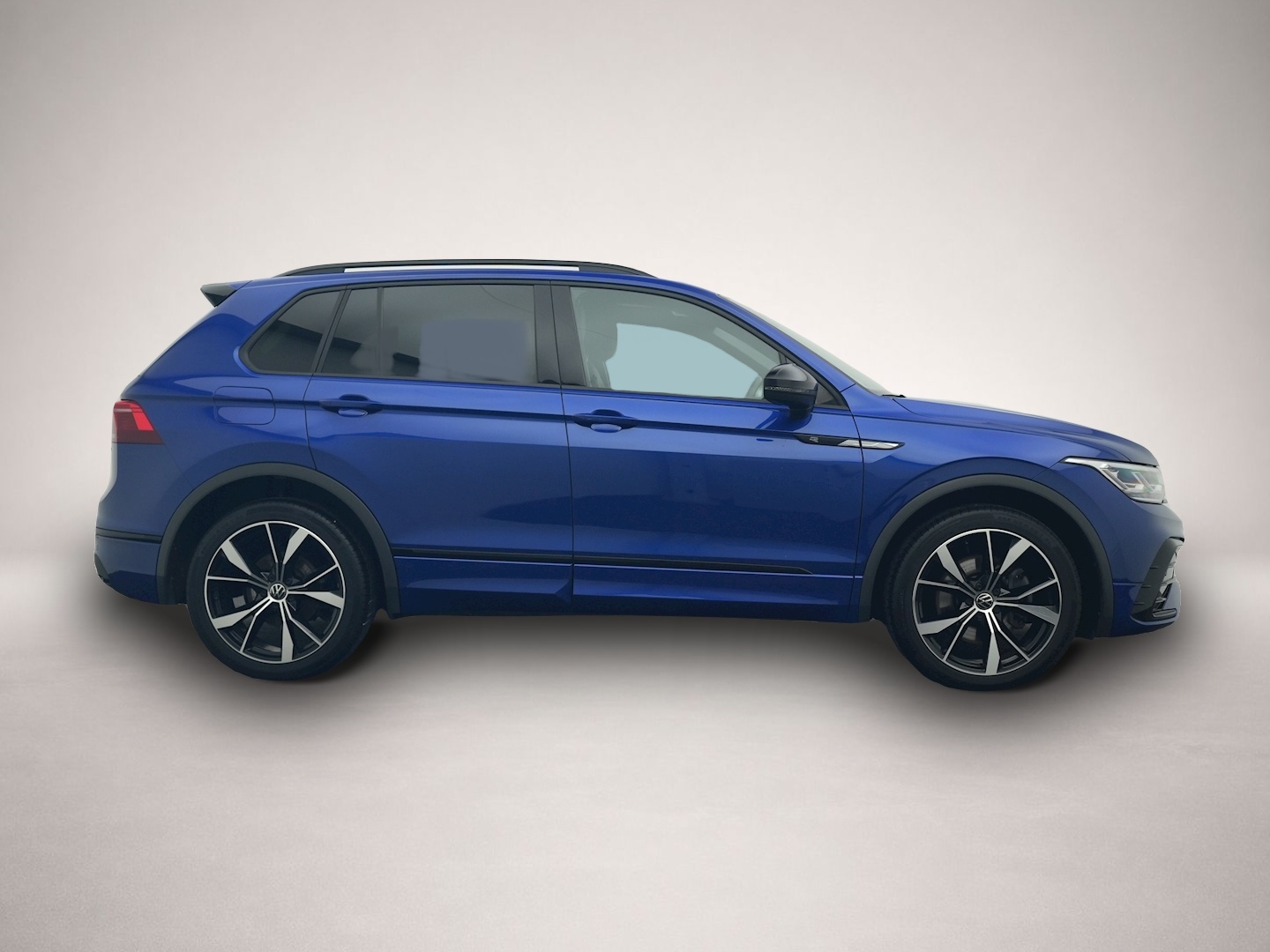 Fotografie des Volkswagen Tiguan 2.0 TSI DSG 4Mo. R-Line BLACK-STYLE AHK E