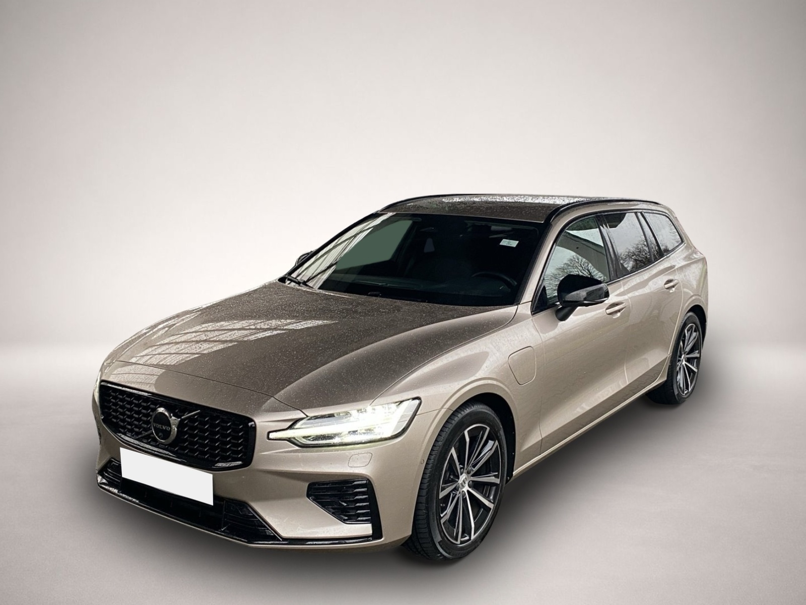 Fotografie Volvo V60 Kombi T8 Plus Dark Recharge WiPa*LED*DAB*