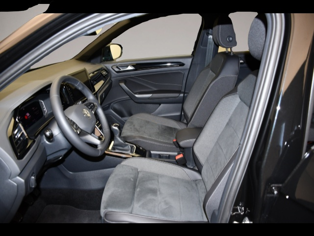 Bild 3 Volkswagen T-Roc 1.5 TSI Black Style Matrix/DCC/Travel Assi