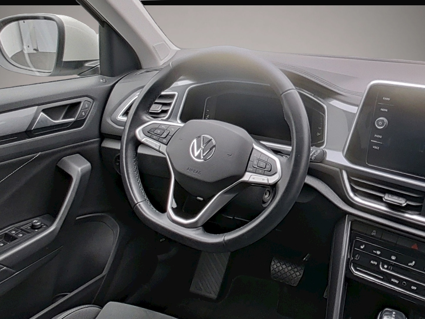 Fotografie 4 des Volkswagen T-Roc 2.0 TDI DSG Style NAVI AHK KAMERA ACC