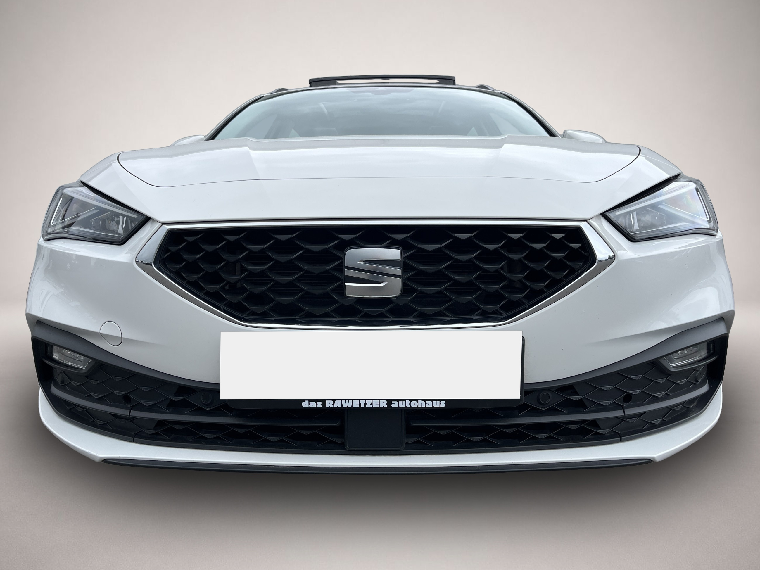 Fotografie 3 des Seat Leon SP 2.0 TDI DSG Style 144¤ m.20% Anz. PANO N