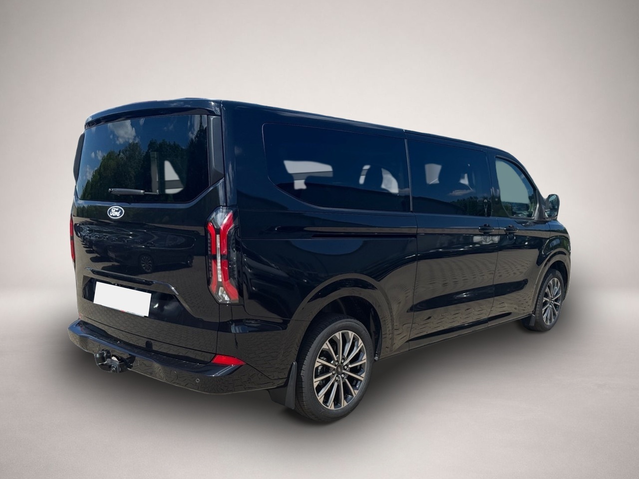Bild 3 Ford Tourneo Custom Titanium X 170PS Automatic L2 AHK