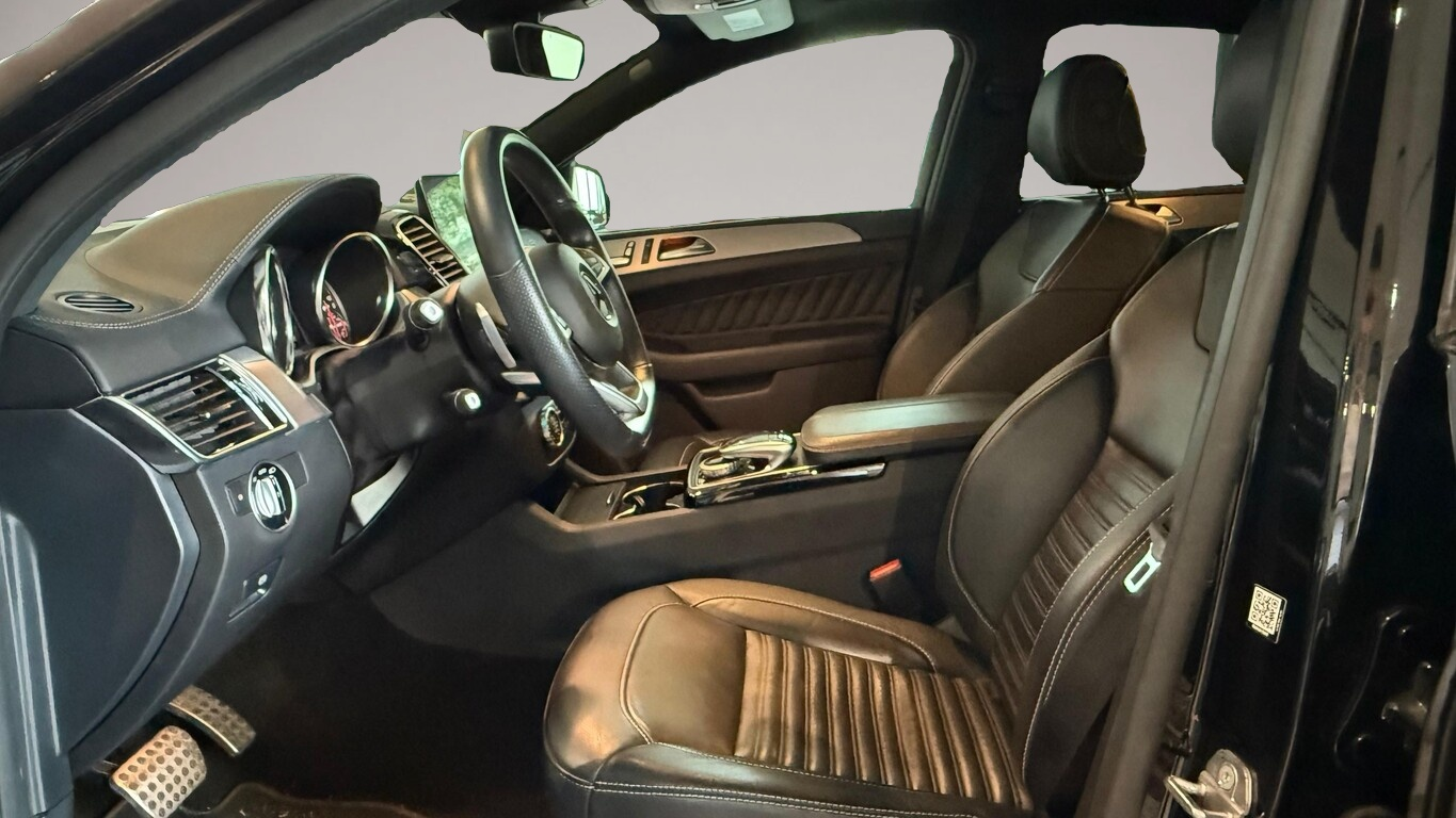 Bild 4 Mercedes-Benz GLE 350 d 4Matic AMG Line Pano Nappa Harman 21Z