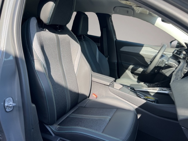 Bild 2 Peugeot 408 ALLURE LRH KOMFORT-PAKET SHZ CARPLAY NAVI DA