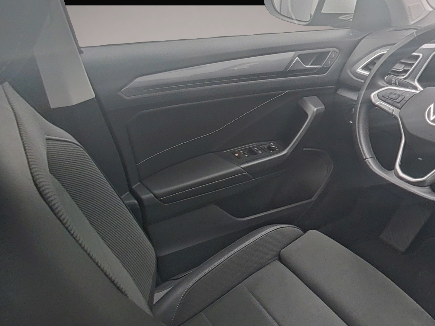 Fotografie 5 des Volkswagen T-Roc 2.0 TDI DSG Style NAVI ACC LED KAMERA