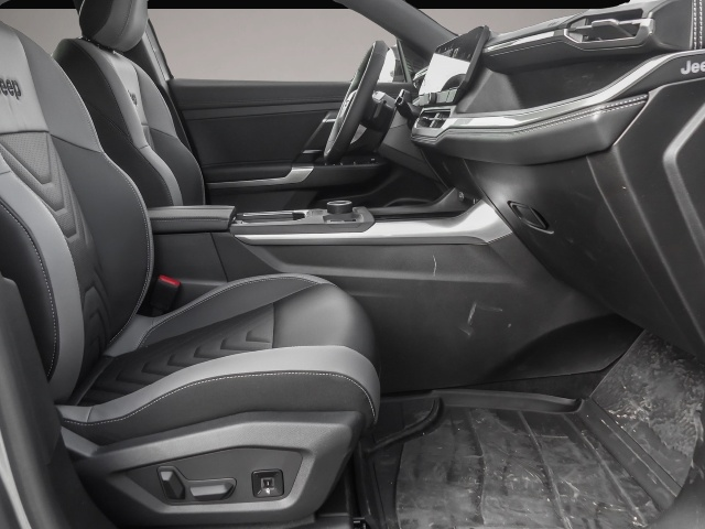 Bild 5 Jeep Compass e-Hybrid-First Edition Sicherheits-Paket