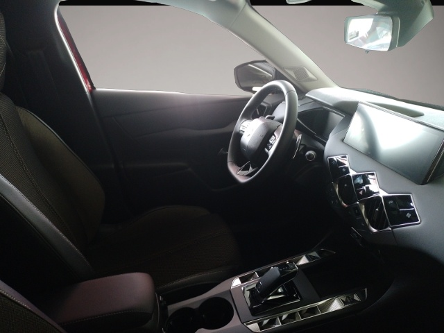 Bild 7 DS Automobiles DS3 Crossback Bastille 130 EAT8 Navi Kamera PDC