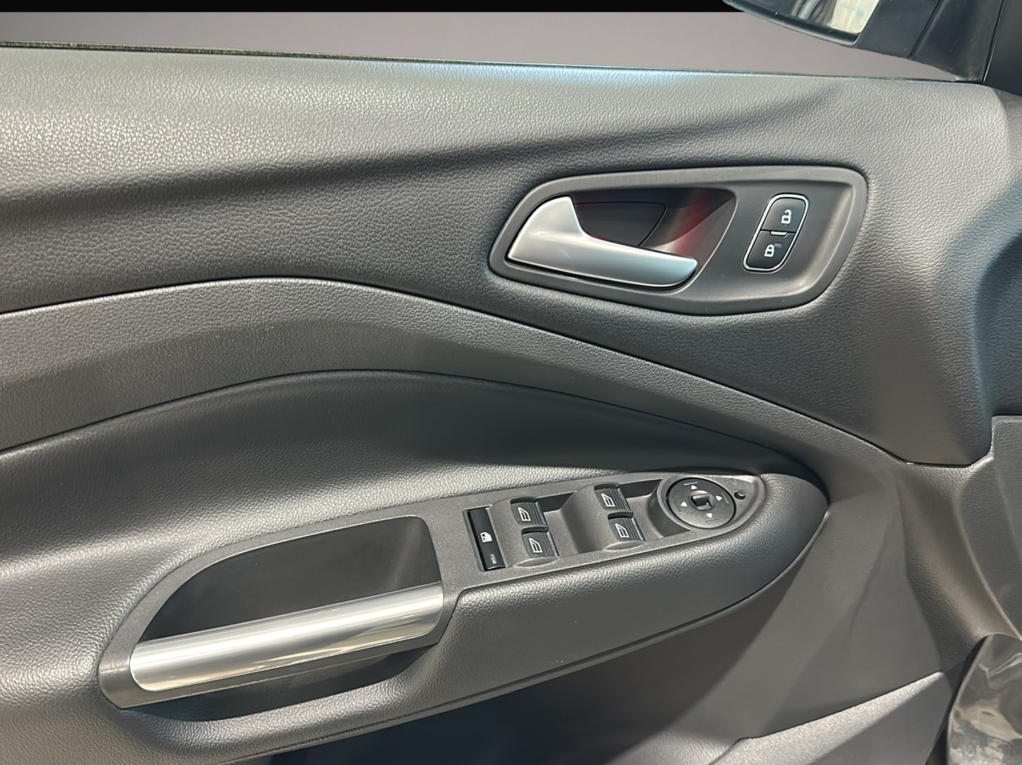 Bild 5 Ford Kuga Titanium Allrad AHK! Bluetooth Navi Klima