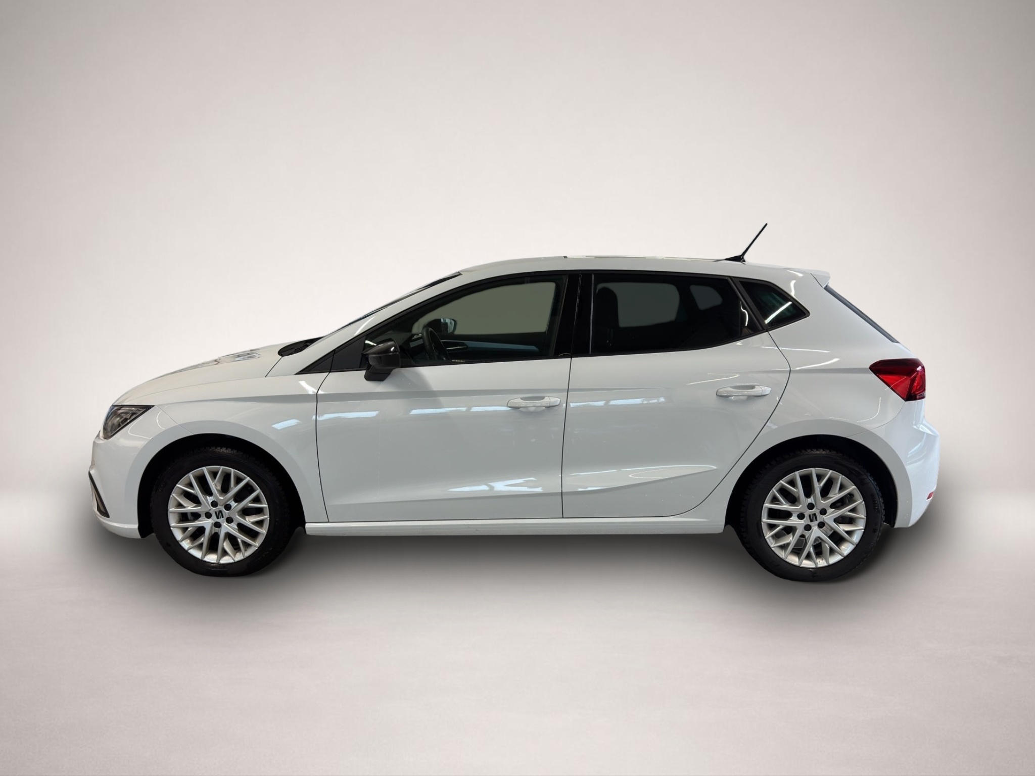 Bild 3 Seat Ibiza 1.0 TSI DSG FR ab 149.- EUR mtl. 1000.- An