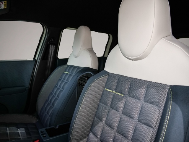 Bild 5 Fiat Grande Panda La Prima Navi Winterpaket Digitales