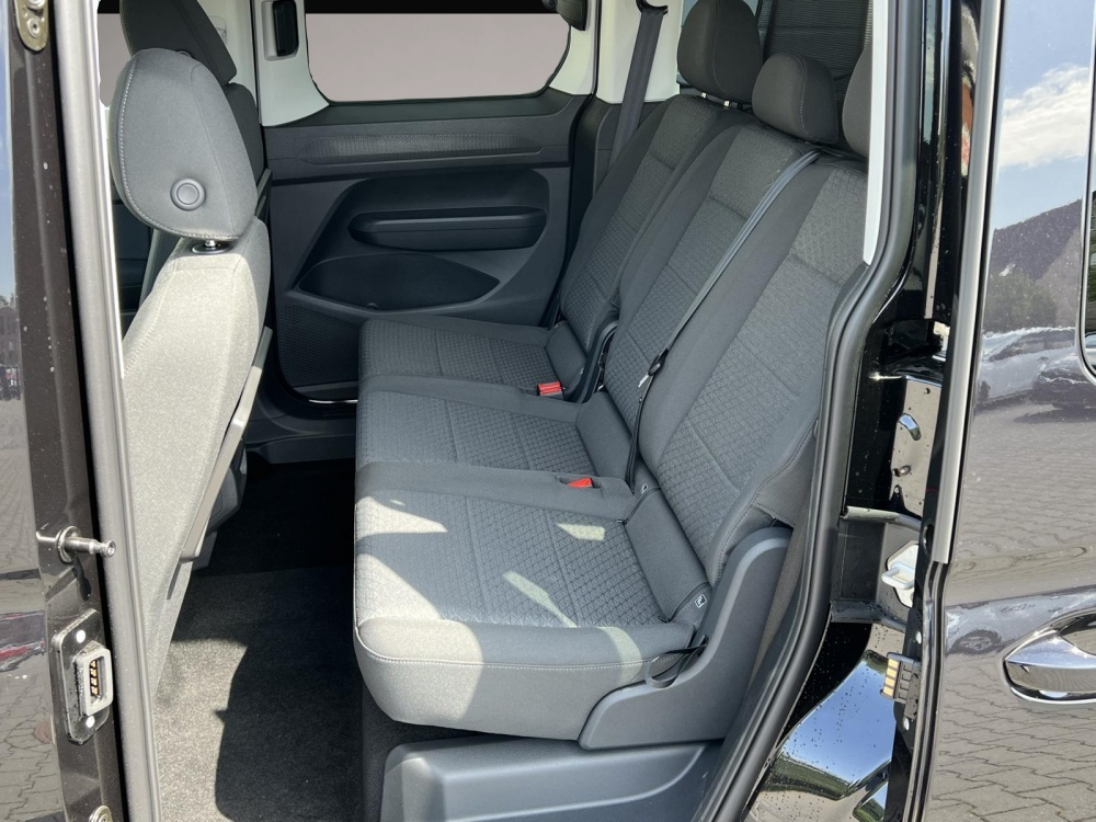 Fotografie 6 des Ford Tourneo Connect Active 2,0 EcoBlue AWD 90kW 5 Jahre