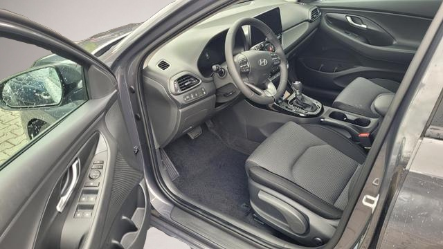 Bild 2 Hyundai i30 Family i30 HB 1.6 GO*Navi*LED*Shzg*Lhzg*PDC*Cam.