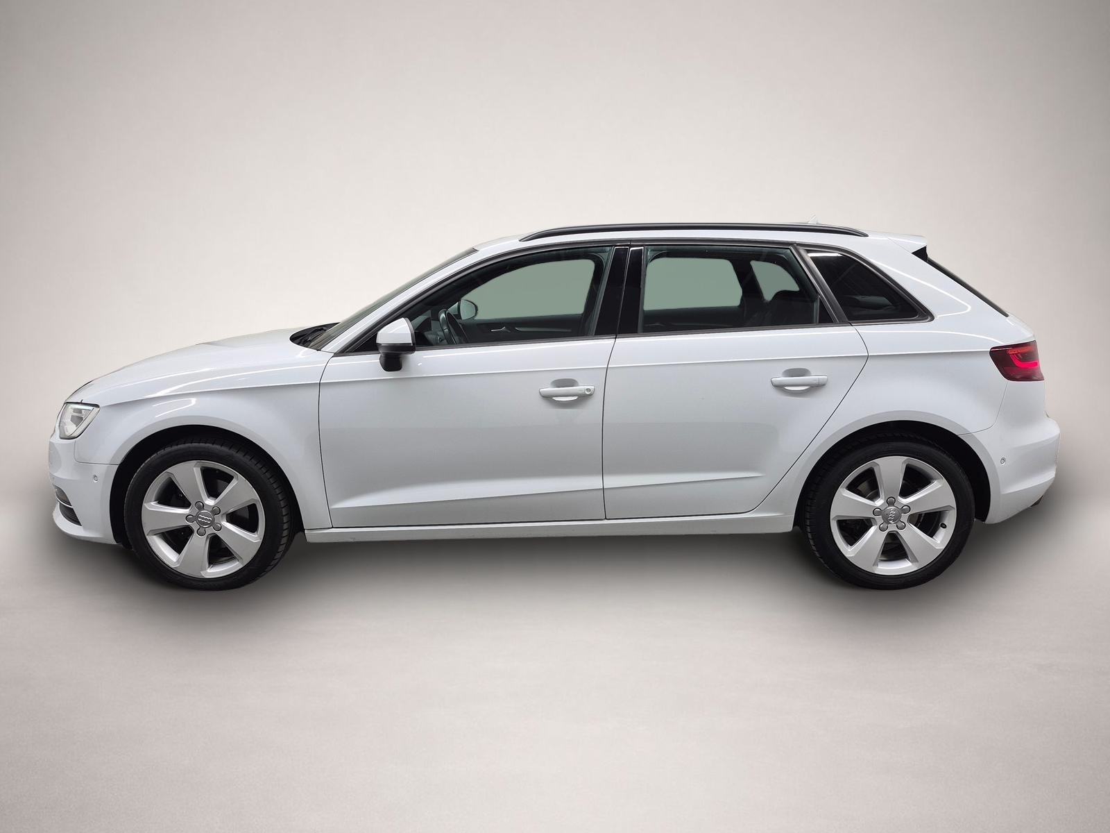 Bild 2 Audi A3 Sportback Bi-Xenon/Navi/SHZ/Kam/ACC/Keyl/17LM