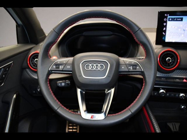 Bild 5 Audi Q2 35 TFSI S tronic S line LED/AHK/Leder