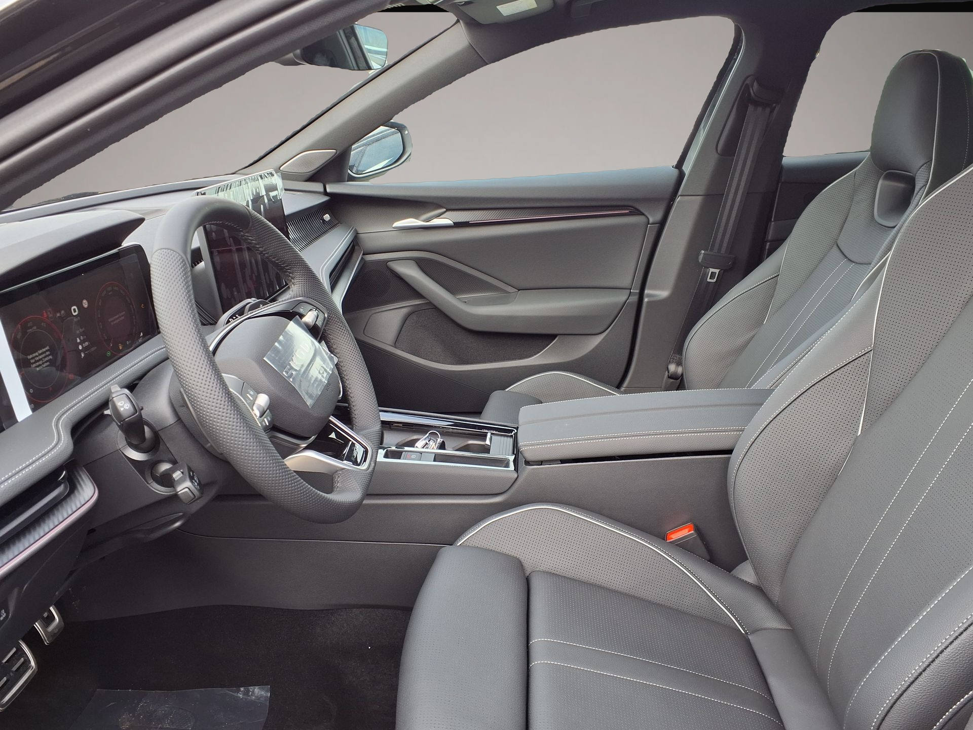 Fotografie 5 des Skoda Superb Skoda Combi Sportline 2.0 TDI 142 kW (193