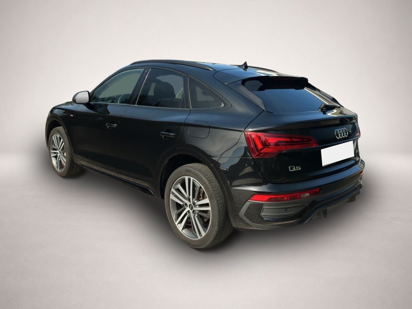 Bild 4 Audi quattro Q5 Sportback 50 TFSI quattro S line 20 LED ACC P