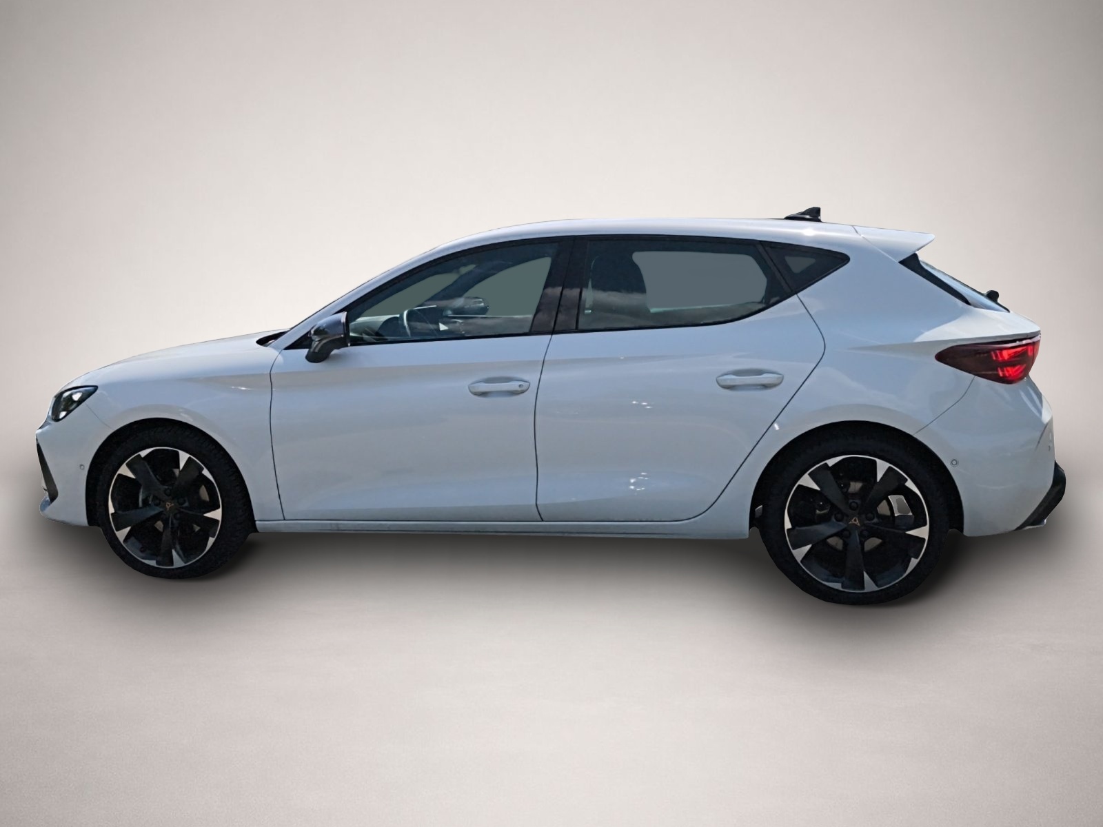 Bild 4 Cupra Leon 2.0 TDI DSG 5-J-G NAVI ACC KESSY 18LM RFK P