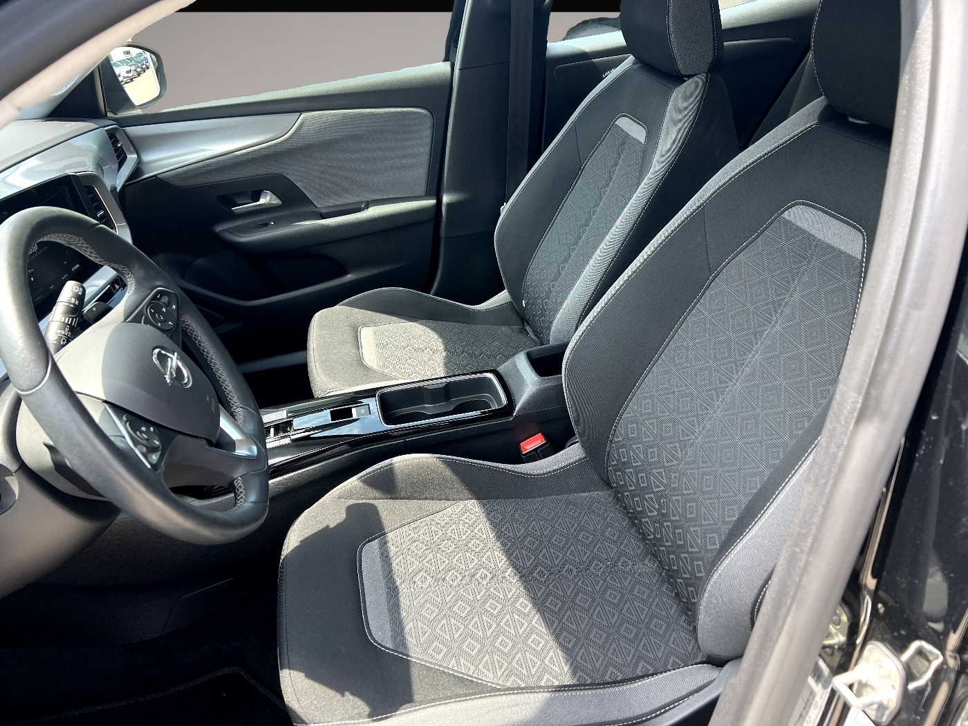 Fotografie 7 des Opel Mokka 1.2 Turbo Edition *LED Sitzh. Kamera Alu*