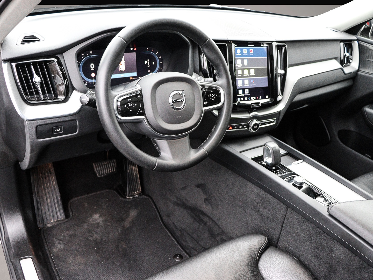 Bild 3 Volvo XC60 Plus Dark 2WD AHK El. Panodach Digitales Co