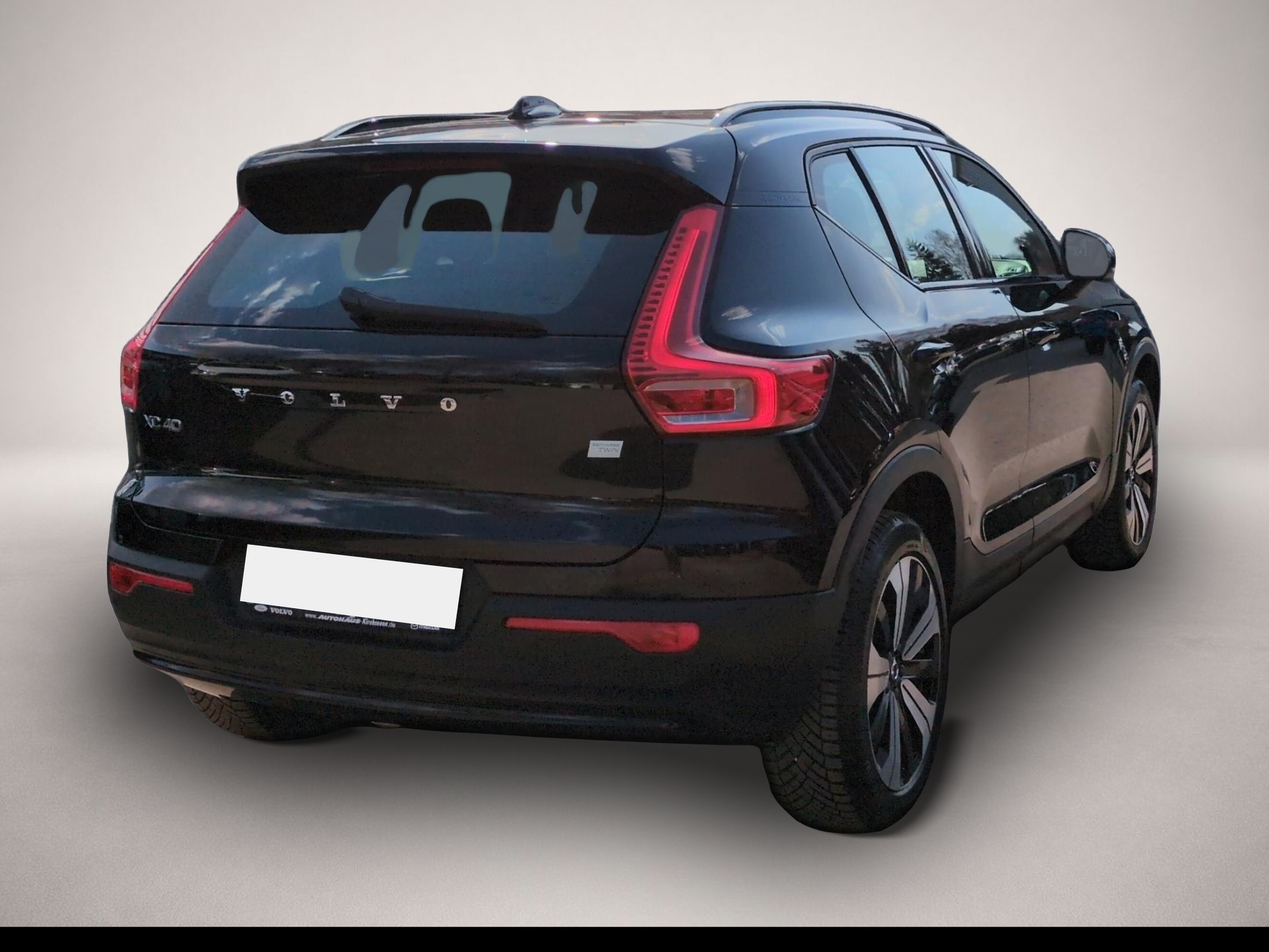 Bild 3 Volvo XC40 Recharge Plus Pure Electric AWD Automatik L