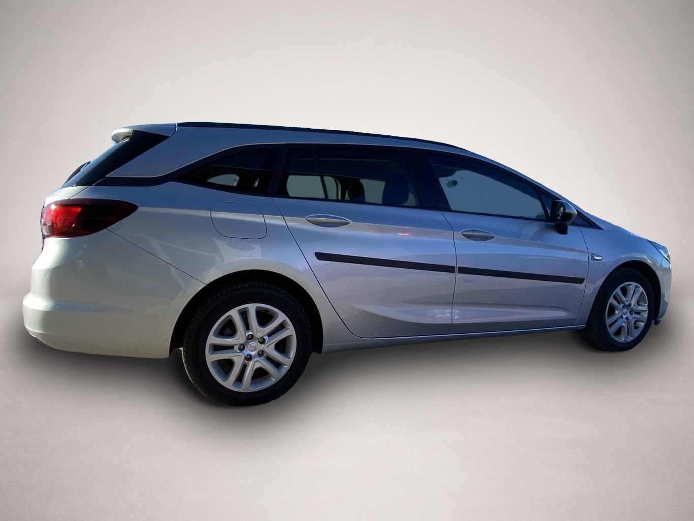 Fotografie 5 des Opel Astra ST 1.6 Diesel Edition NAVI-PRO+GRA+PDC