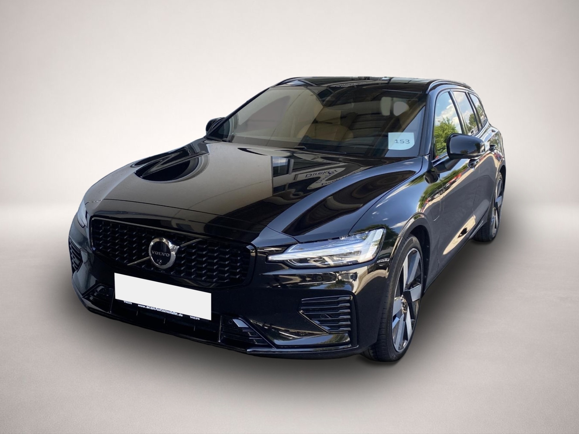 Bild 1 Volvo V60 Ultra Dark Recharge Plug-In Hybrid AWD Navi