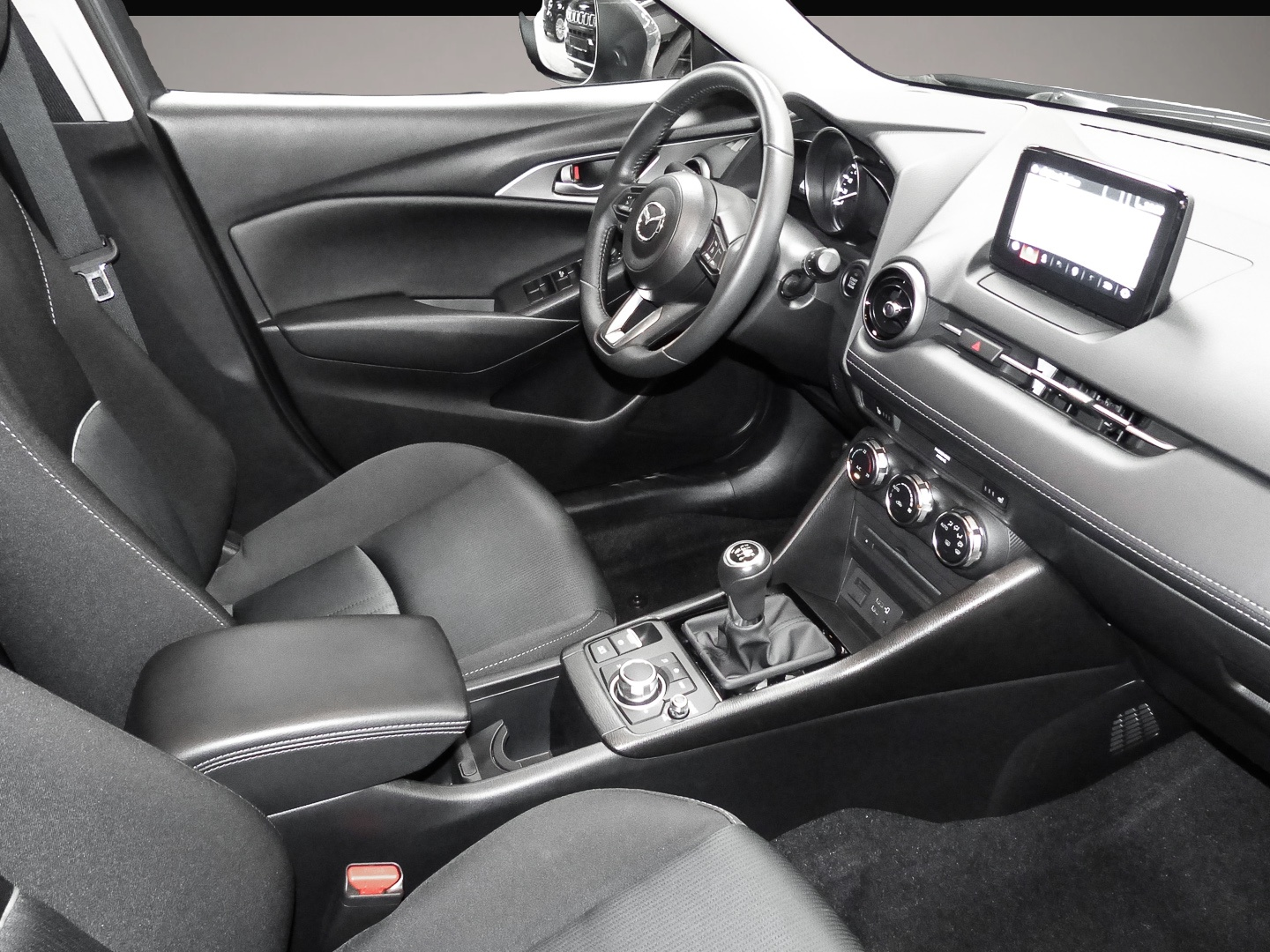 Bild 3 Mazda CX-3 Ad vantage Apple CarPlay AWR Klimaautom Mus