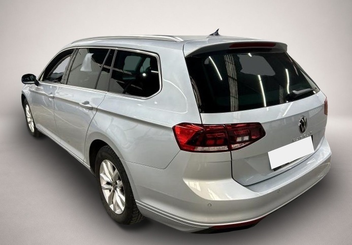 Fotografie des Volkswagen Passat Variant 1.5 TSI DSG Business KAMERA AHK L