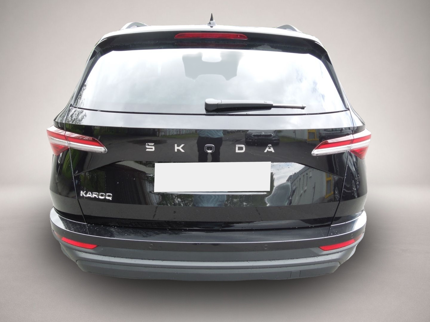 Fotografie 5 des Skoda Karoq 1.5TSI DSG Selection/LED/AHK/Navi/Sitzheiz