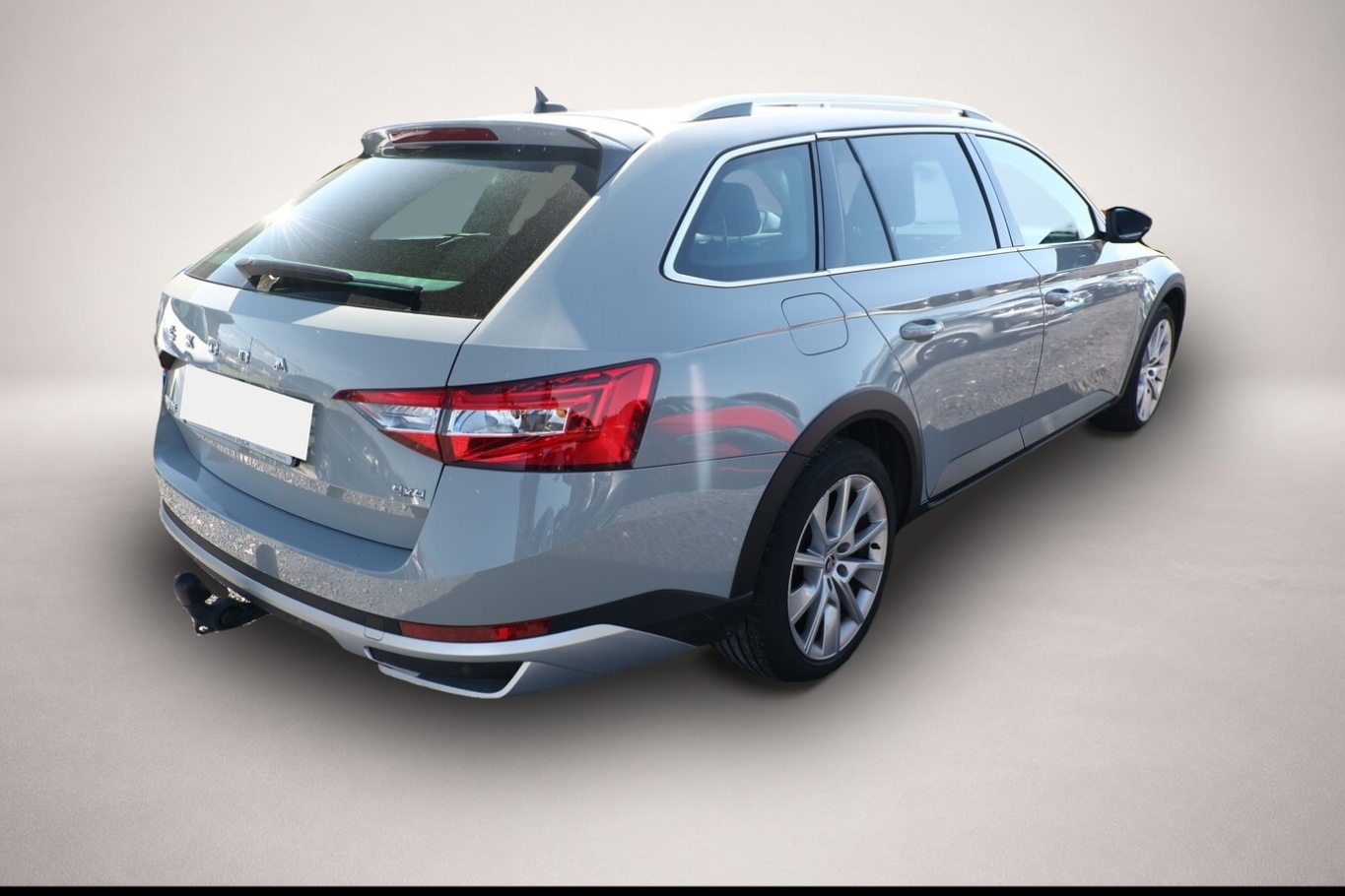 Bild 3 Skoda Superb Combi 2.0 TSI 280 DSG 4x4 Scout Nav AHK