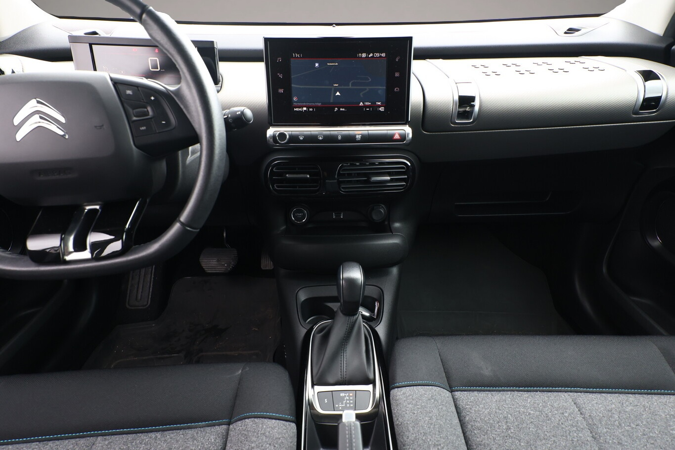 Bild 7 Citroën C4 Cactus 1.2 PureTech 110 Aut Shine Nav Kam PDC