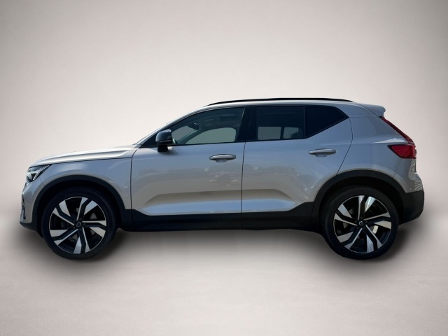 Bild 4 Volvo XC40 B4 Ultimate Dark ACC/CAM/H&K/MEMORY/PANO