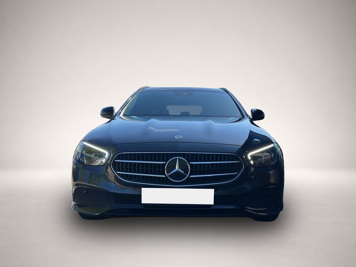 Bild 8 Mercedes-Benz E 300 E 300d 4Matic Avantgarde LED/AHK/MBUX/SHZ/ACC
