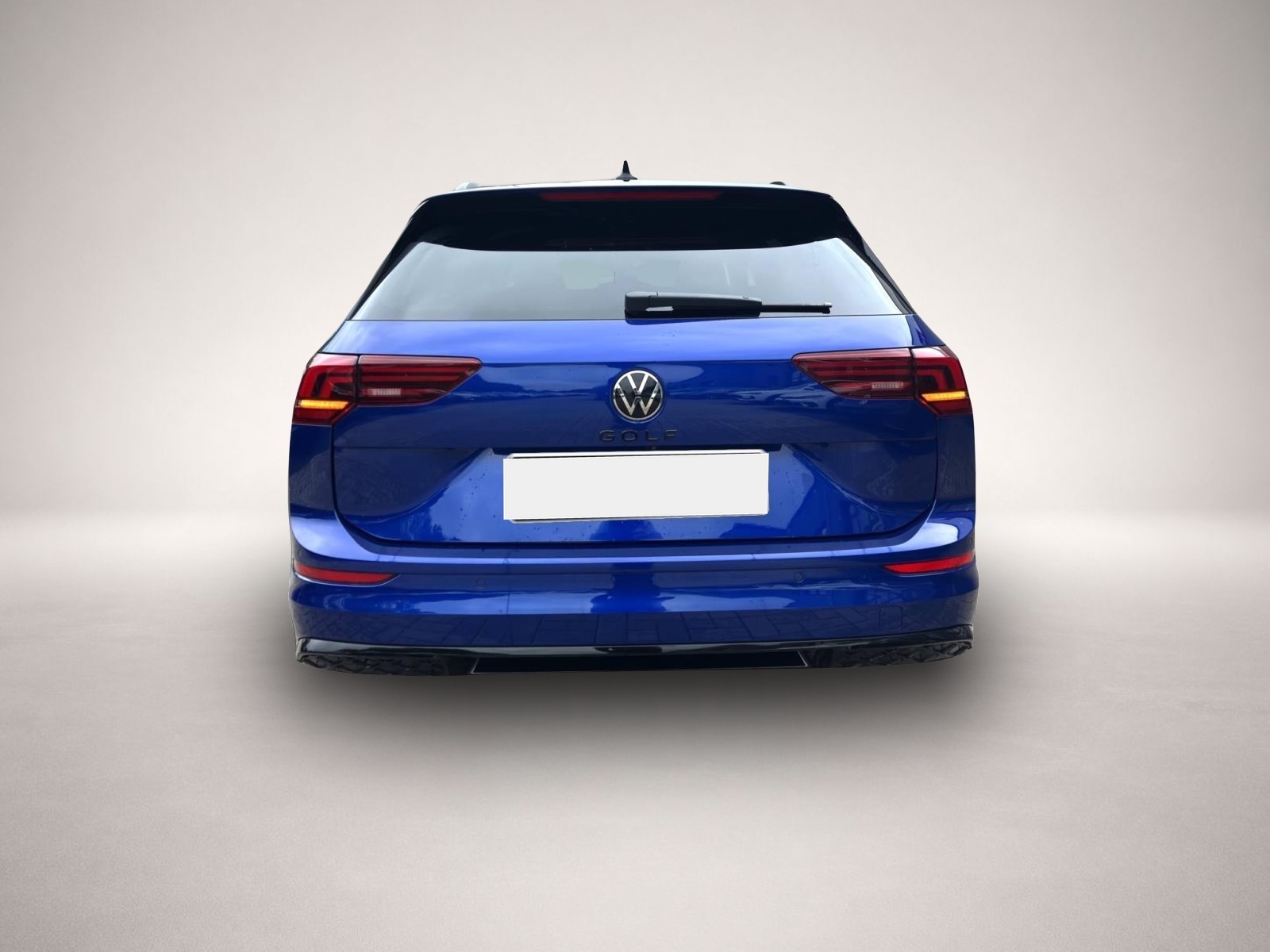Bild 5 Volkswagen Golf Variant 8 1.5 eTSI DSG R-Line BLACK-STYLE A