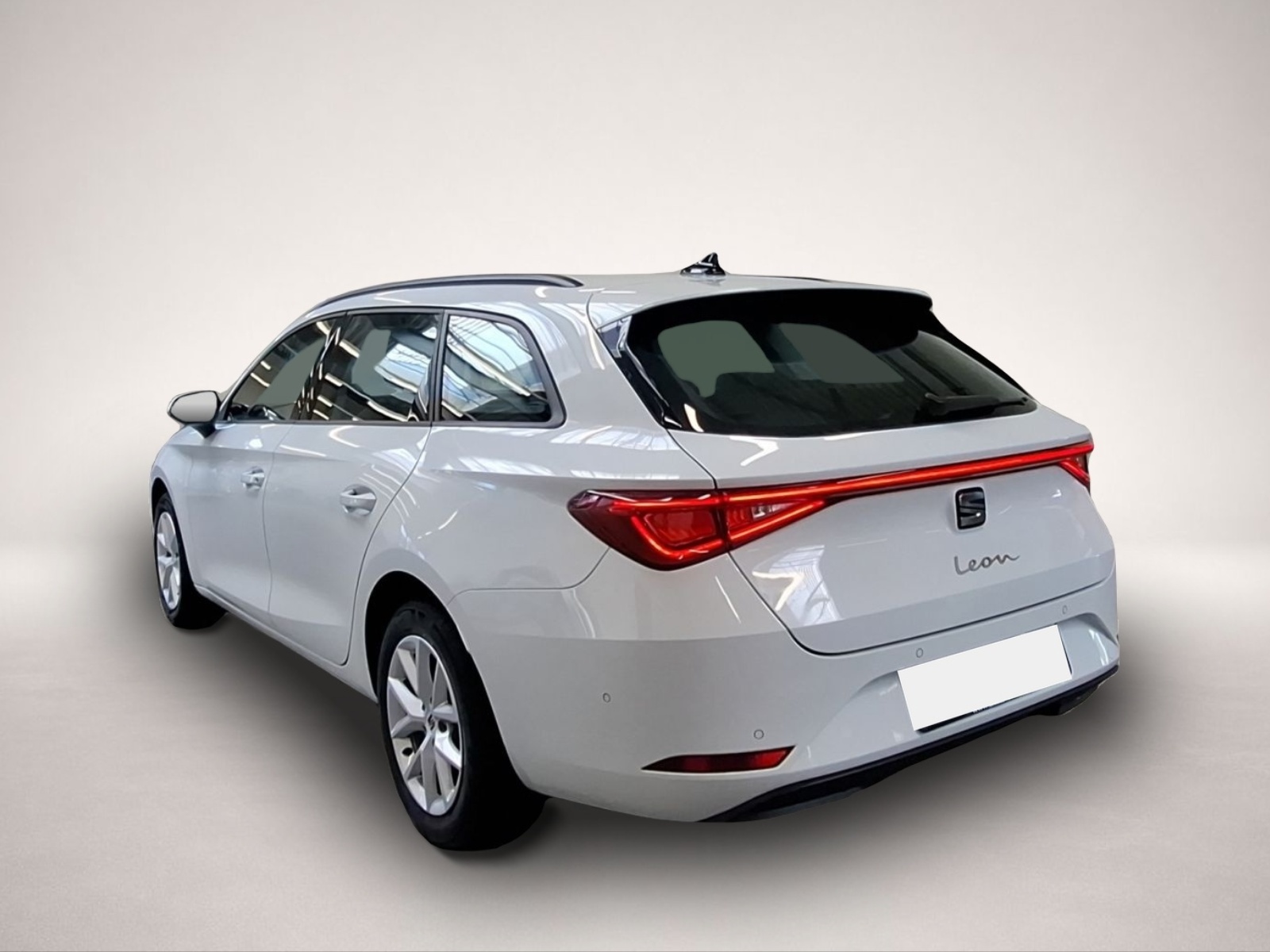 Bild 3 Seat Leon Sportstourer Style 2.0 TDI 7-Gang DSG