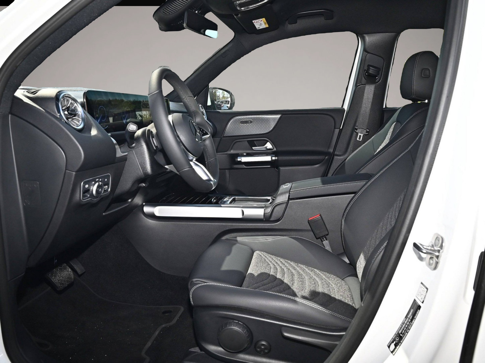 Bild 6 Mercedes-Benz EQB 250