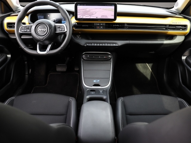 Bild 4 Jeep Avenger 1st Edition APPLE CARPLAY Kamera Navi 36