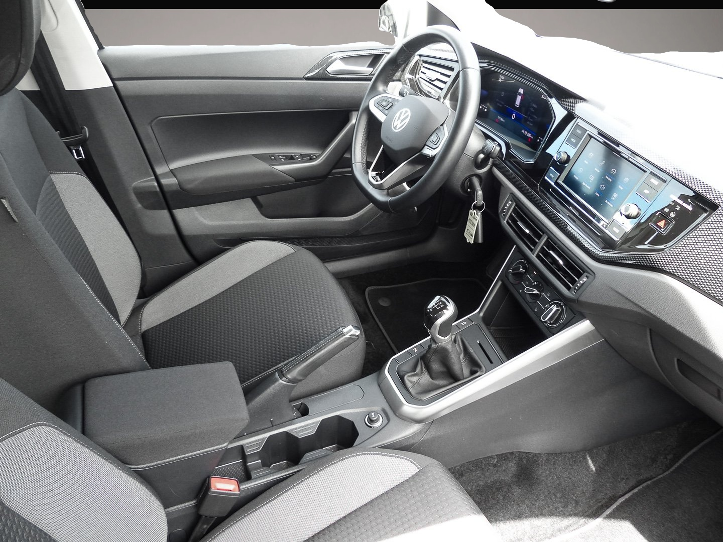 Bild 6 Volkswagen Polo 1.0 MPI Life LED PDC SHZ SOUNDSYS SPURH