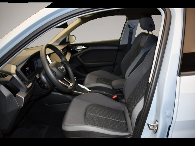 Fotografie 3 des Audi A1 allstreet 30 TFSI S tronic LED