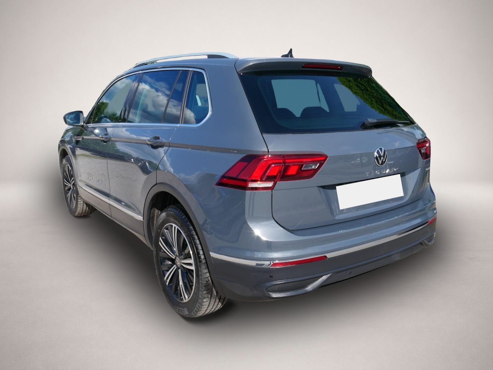 Bild 4 Volkswagen Tiguan 2.0 TDI DPF DSG 4M LIFE * FAHRERASSISTENZ