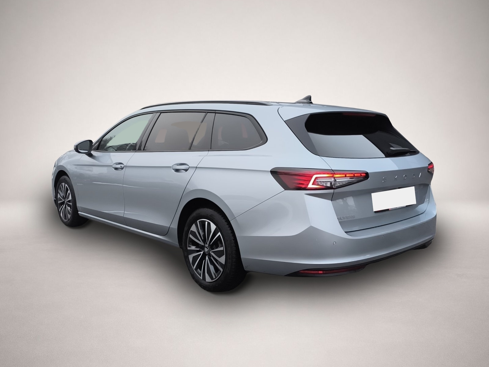 Fotografie 5 des Skoda Superb Combi 2.0 TSI DSG 4x4 Selection AHK HEAD