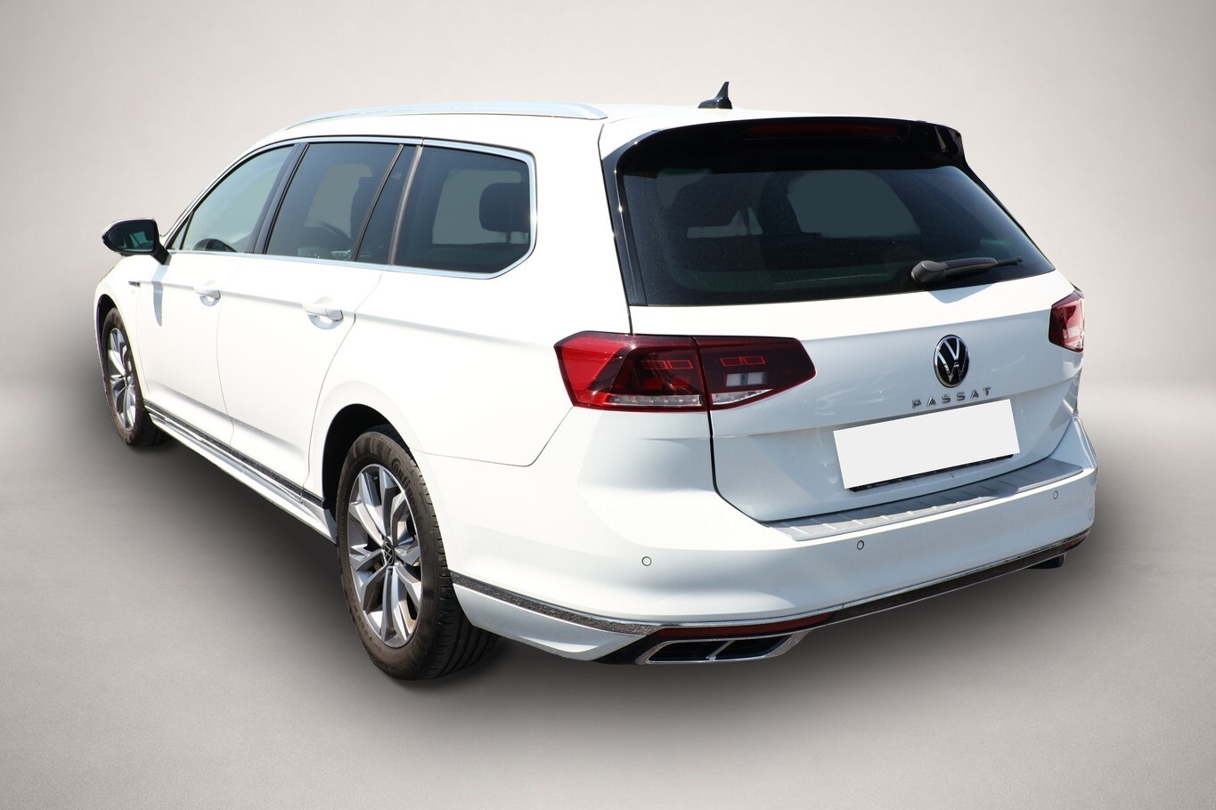 Bild 4 Volkswagen Passat Variant TDI 200 DSG Elegance R-line Nav
