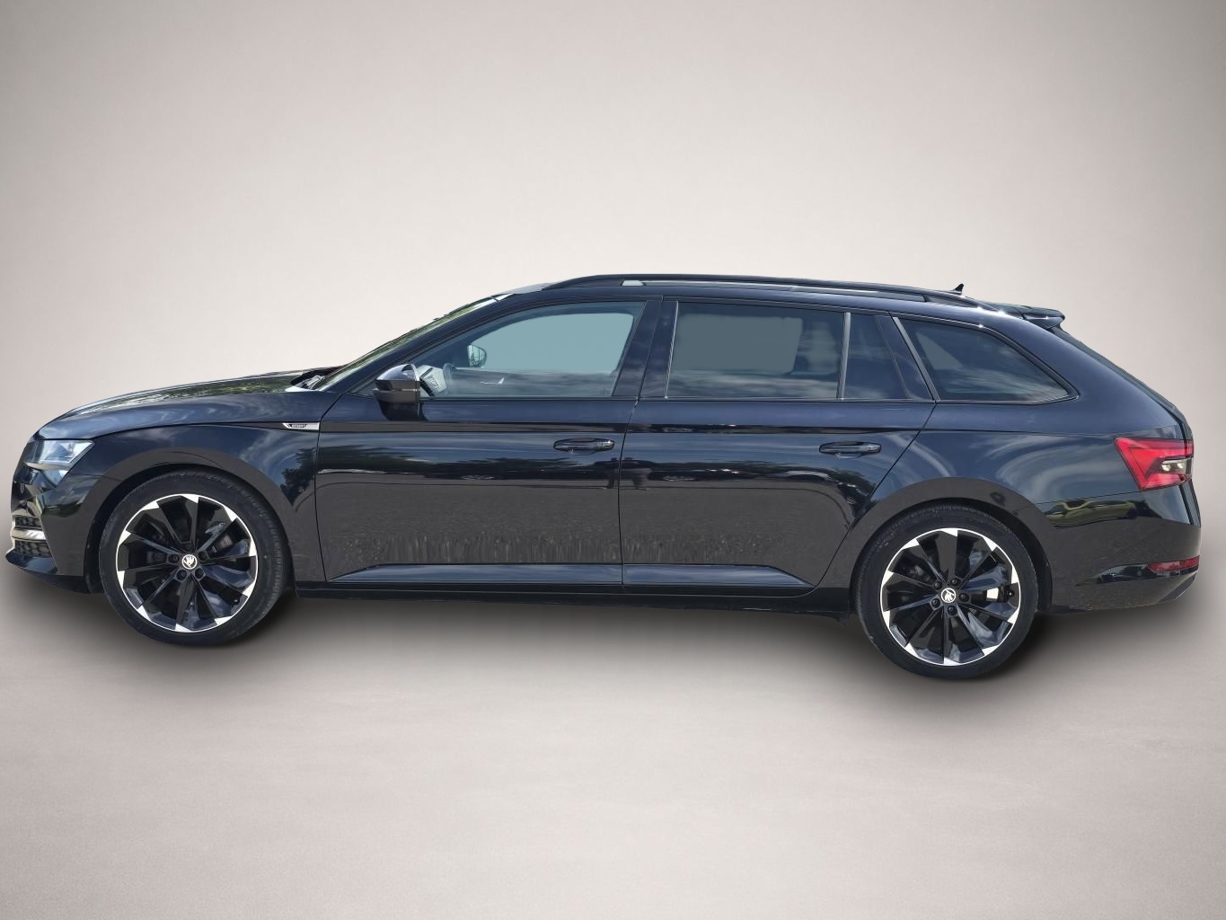 Bild 2 Skoda Superb iV Combi 1.4 TSI DSG SPORTLINE STANDHEIZU