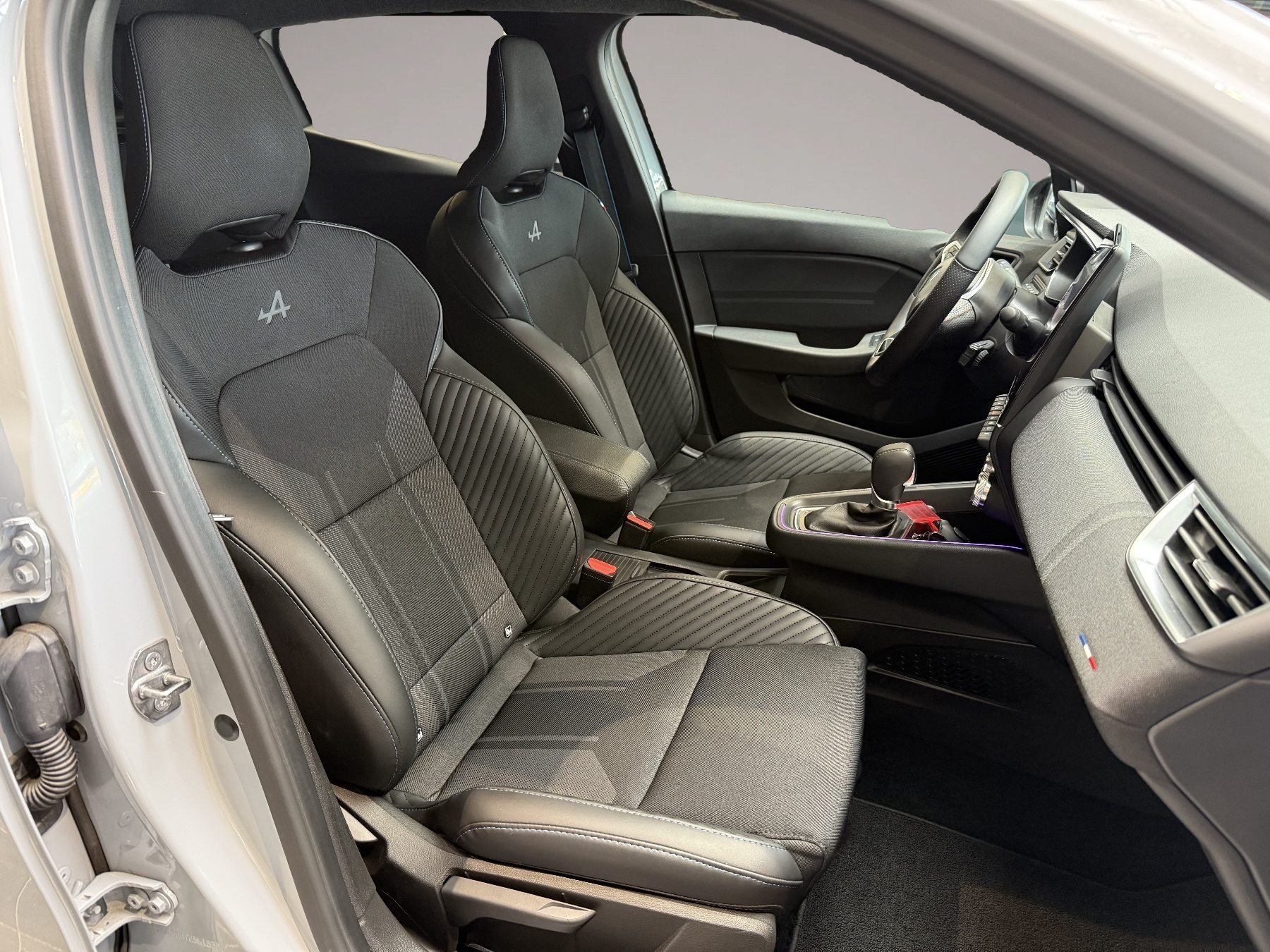 Bild 4 Renault Clio Esprit Alpine E-TECH Hybrid 145