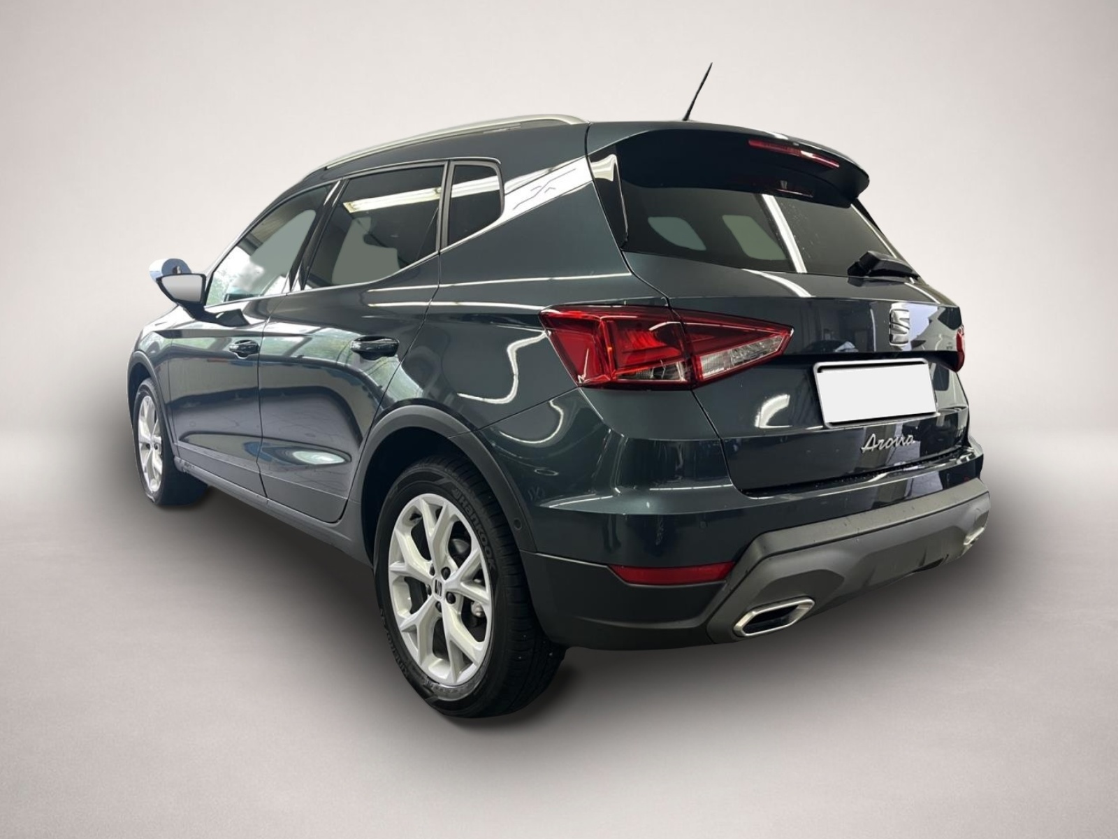 Bild 4 Seat Arona 1.0 TSI DSG AB197EUR FR AHK NAVI REAR VIEW