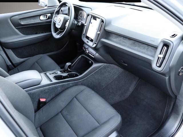 Bild 3 Volvo XC40 Essential 2WD Digitales Cockpit Soundsystem
